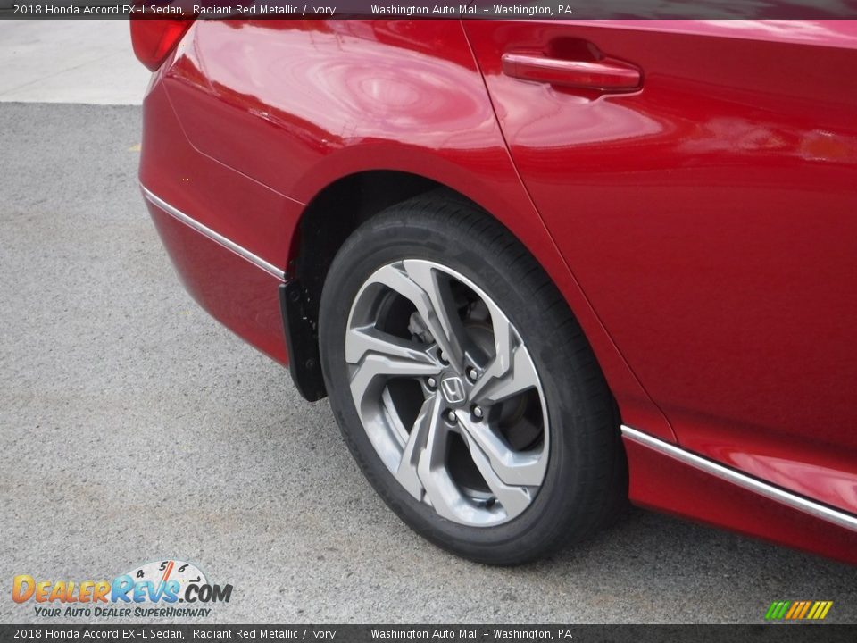 2018 Honda Accord EX-L Sedan Radiant Red Metallic / Ivory Photo #4
