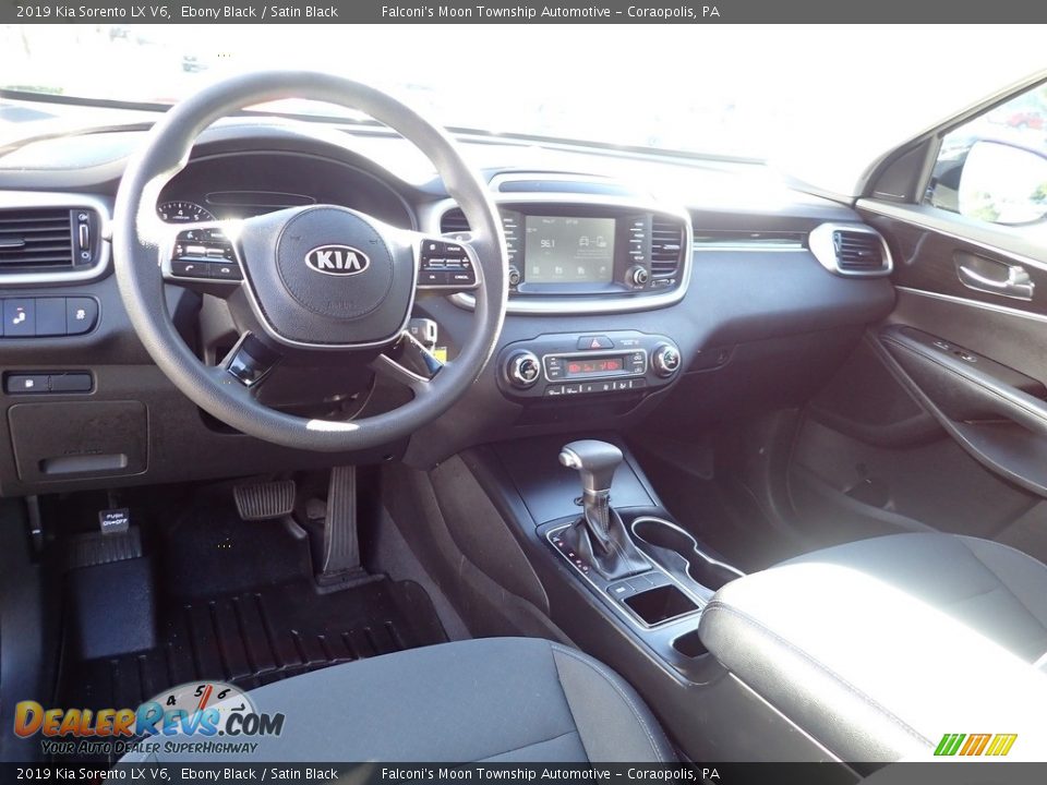 2019 Kia Sorento LX V6 Ebony Black / Satin Black Photo #20