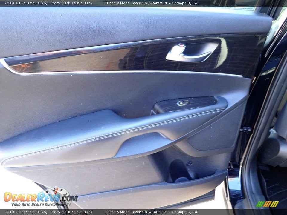 2019 Kia Sorento LX V6 Ebony Black / Satin Black Photo #21