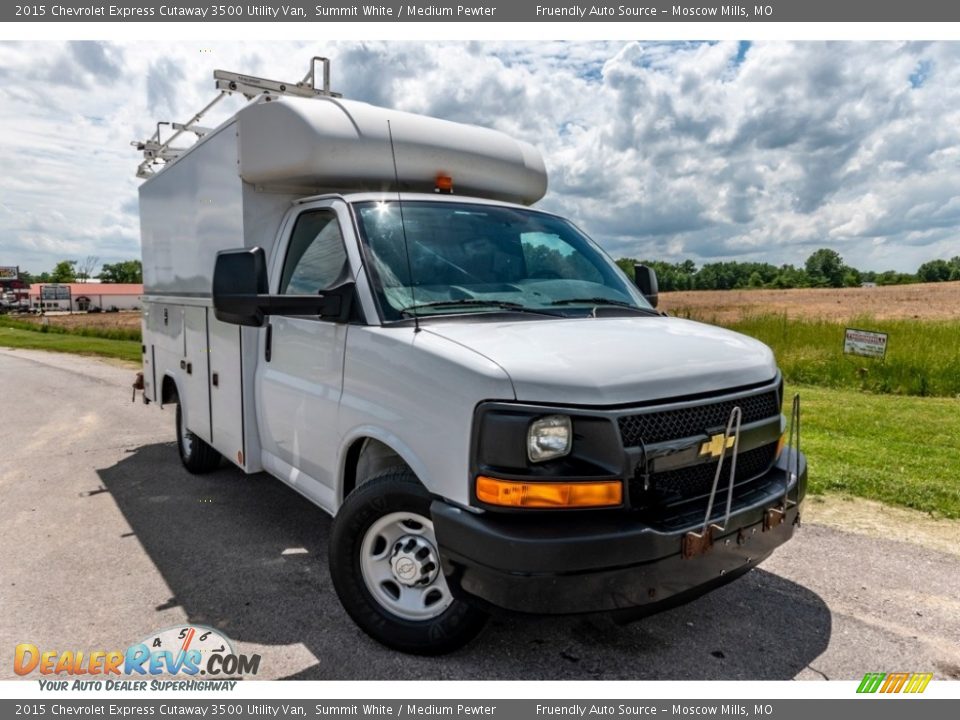 2015 Chevrolet Express Cutaway 3500 Utility Van Summit White / Medium Pewter Photo #1