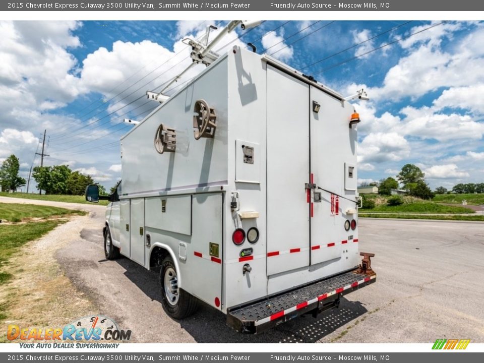 2015 Chevrolet Express Cutaway 3500 Utility Van Summit White / Medium Pewter Photo #6