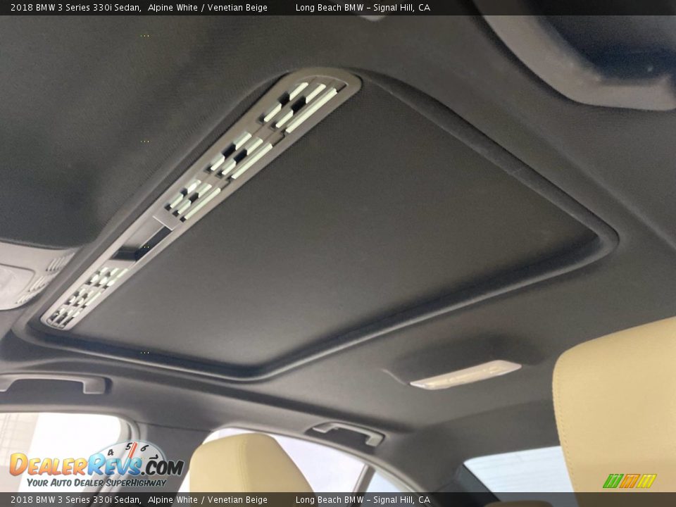 2018 BMW 3 Series 330i Sedan Alpine White / Venetian Beige Photo #31