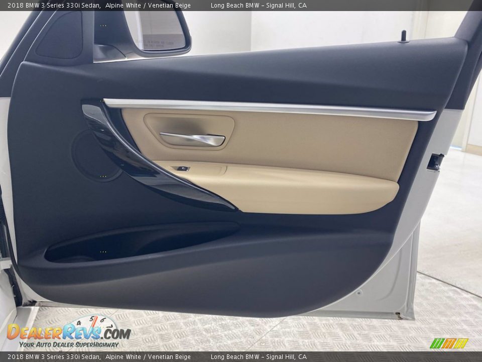 2018 BMW 3 Series 330i Sedan Alpine White / Venetian Beige Photo #32