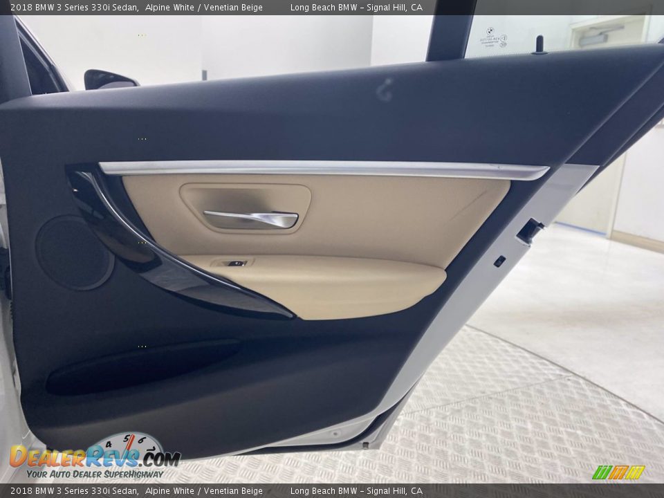 2018 BMW 3 Series 330i Sedan Alpine White / Venetian Beige Photo #35