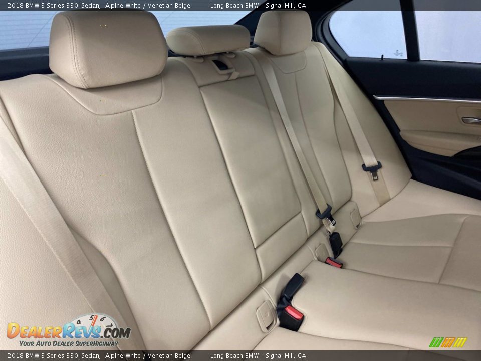 2018 BMW 3 Series 330i Sedan Alpine White / Venetian Beige Photo #36