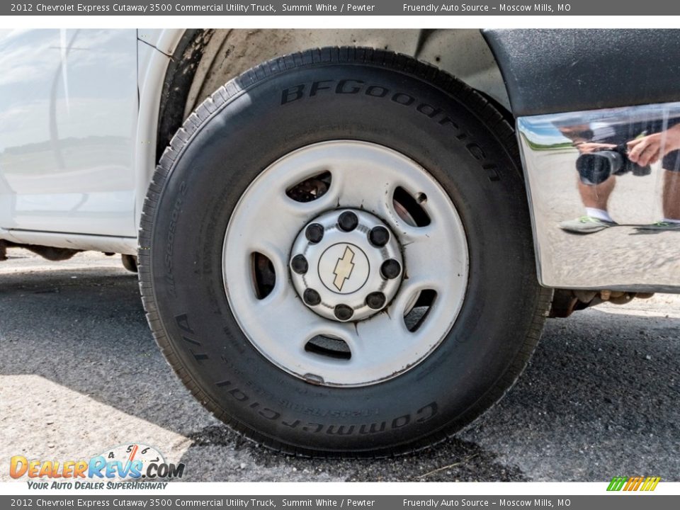 2012 Chevrolet Express Cutaway 3500 Commercial Utility Truck Wheel Photo #2