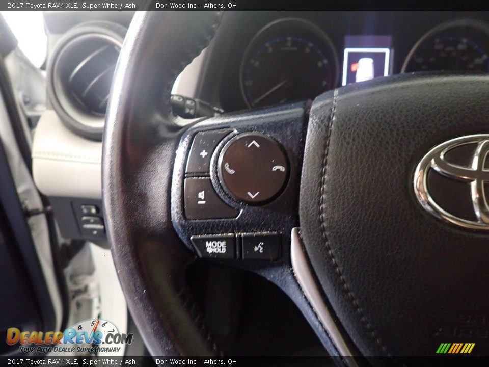 2017 Toyota RAV4 XLE Super White / Ash Photo #30