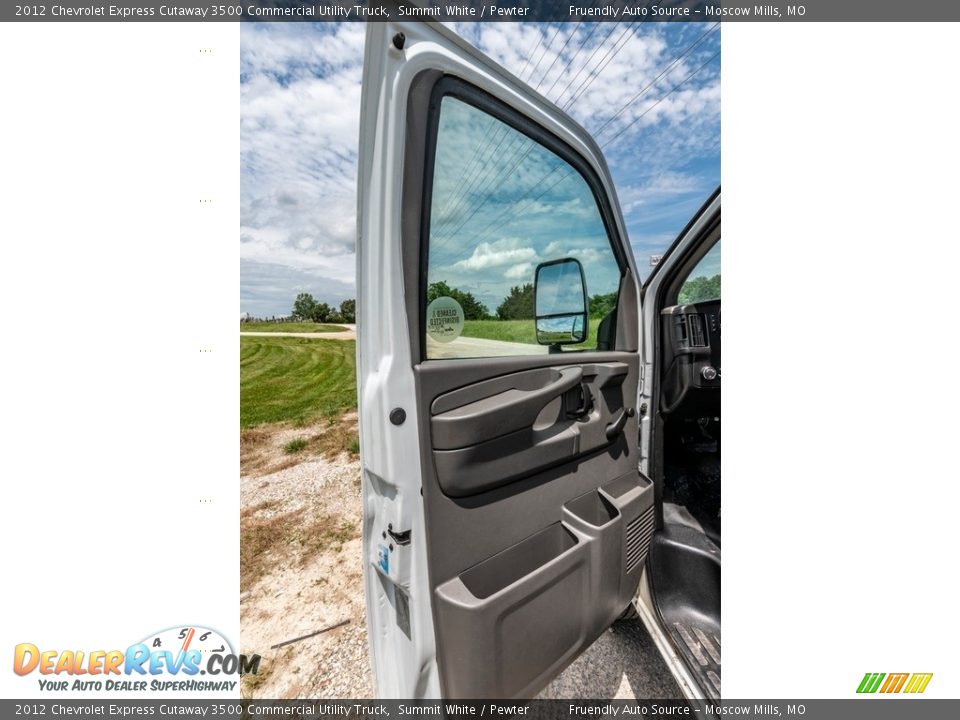 2012 Chevrolet Express Cutaway 3500 Commercial Utility Truck Summit White / Pewter Photo #20