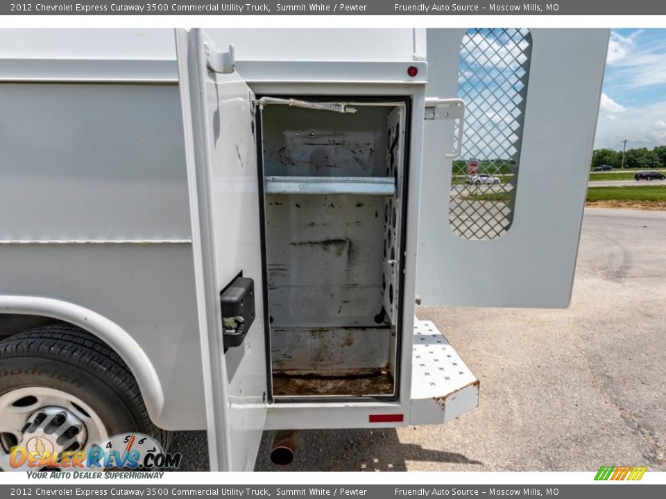 2012 Chevrolet Express Cutaway 3500 Commercial Utility Truck Summit White / Pewter Photo #24