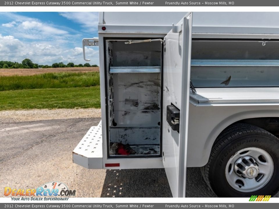 2012 Chevrolet Express Cutaway 3500 Commercial Utility Truck Summit White / Pewter Photo #28