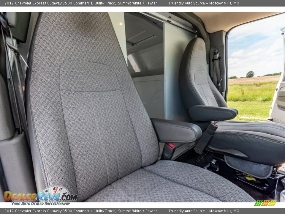 2012 Chevrolet Express Cutaway 3500 Commercial Utility Truck Summit White / Pewter Photo #35