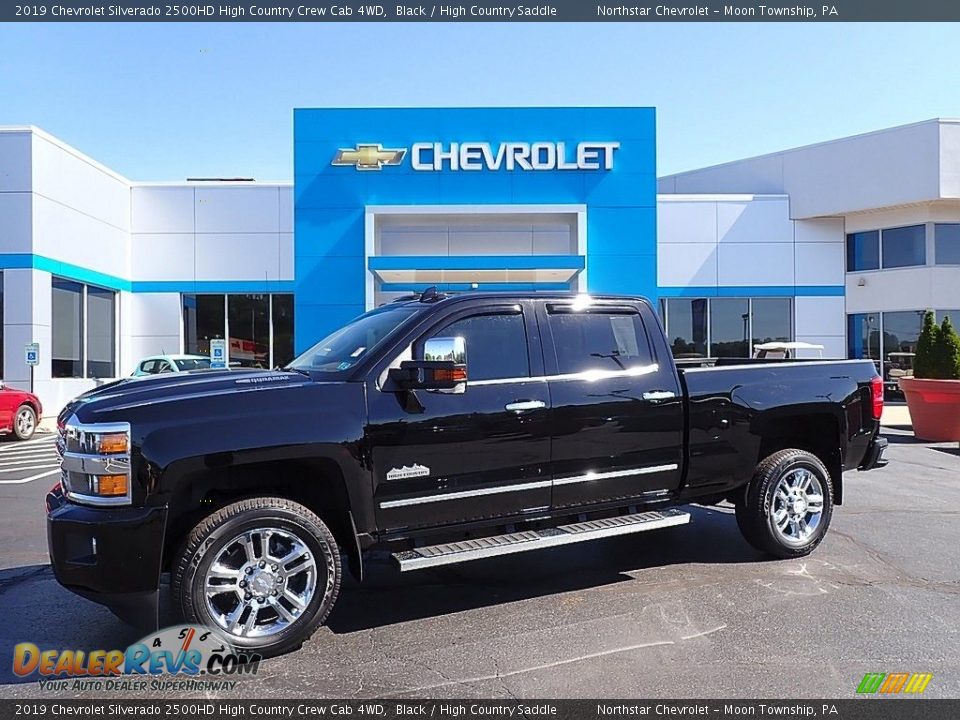 Front 3/4 View of 2019 Chevrolet Silverado 2500HD High Country Crew Cab 4WD Photo #1