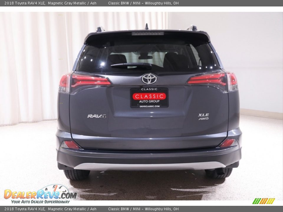 2018 Toyota RAV4 XLE Magnetic Gray Metallic / Ash Photo #16