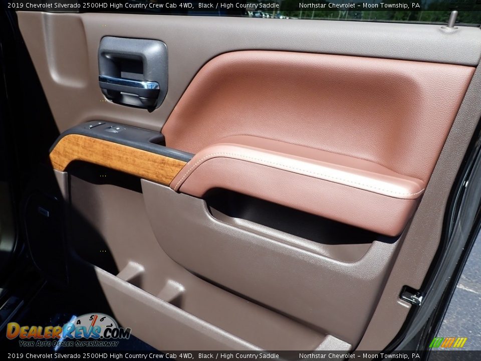 Door Panel of 2019 Chevrolet Silverado 2500HD High Country Crew Cab 4WD Photo #17