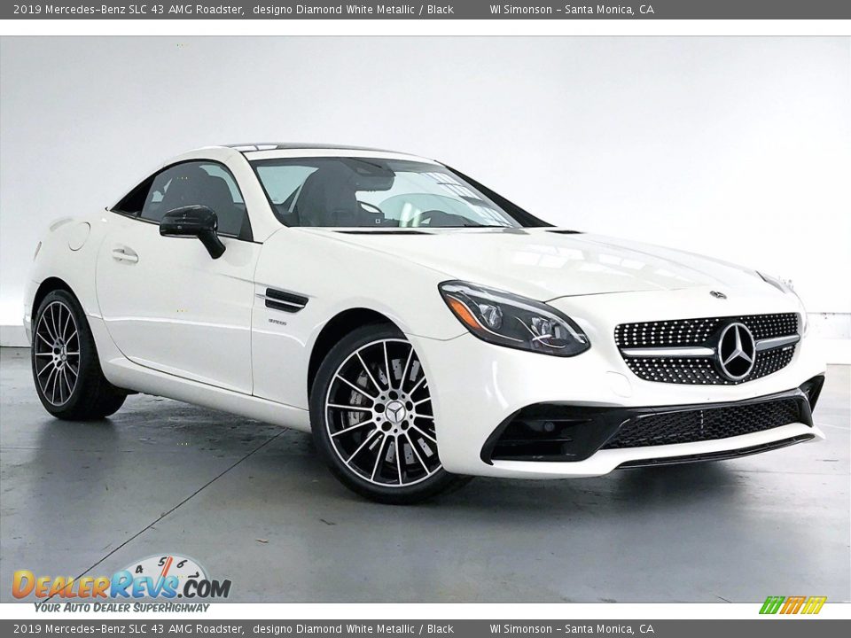 Front 3/4 View of 2019 Mercedes-Benz SLC 43 AMG Roadster Photo #32