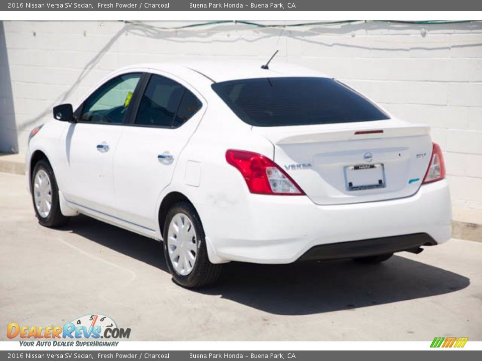 2016 Nissan Versa SV Sedan Fresh Powder / Charcoal Photo #2