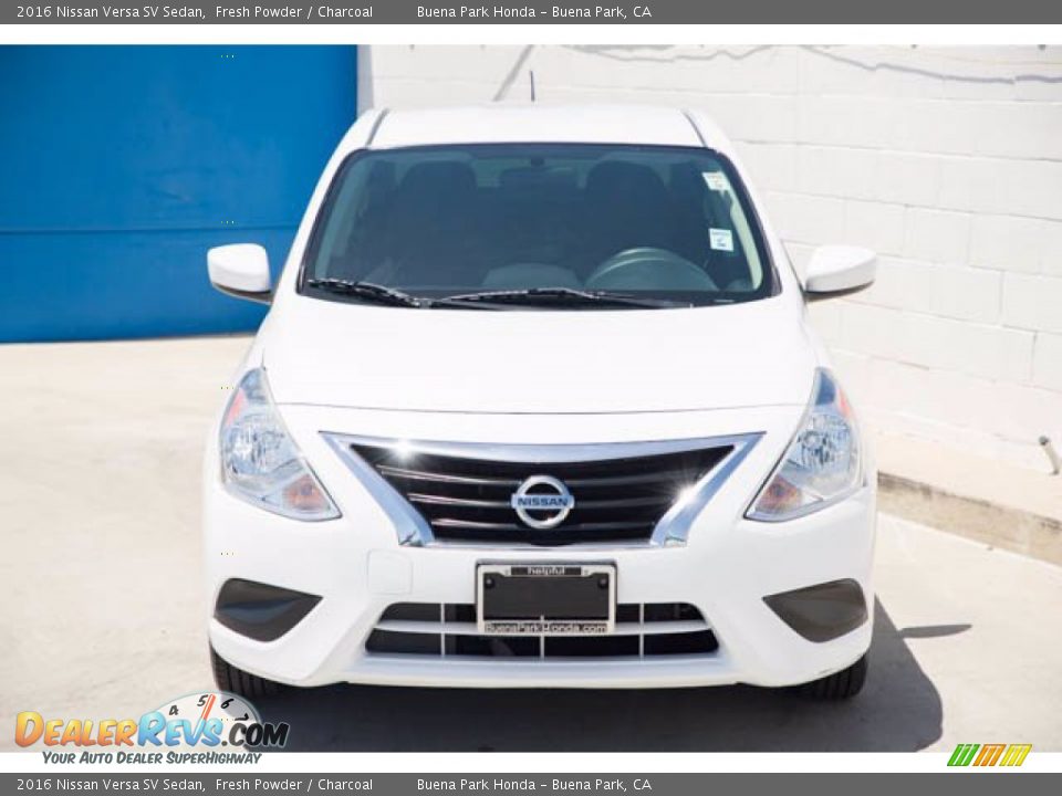 2016 Nissan Versa SV Sedan Fresh Powder / Charcoal Photo #7