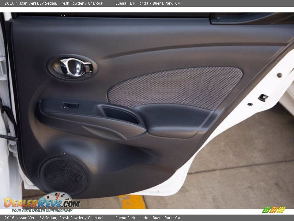 Door Panel of 2016 Nissan Versa SV Sedan Photo #29