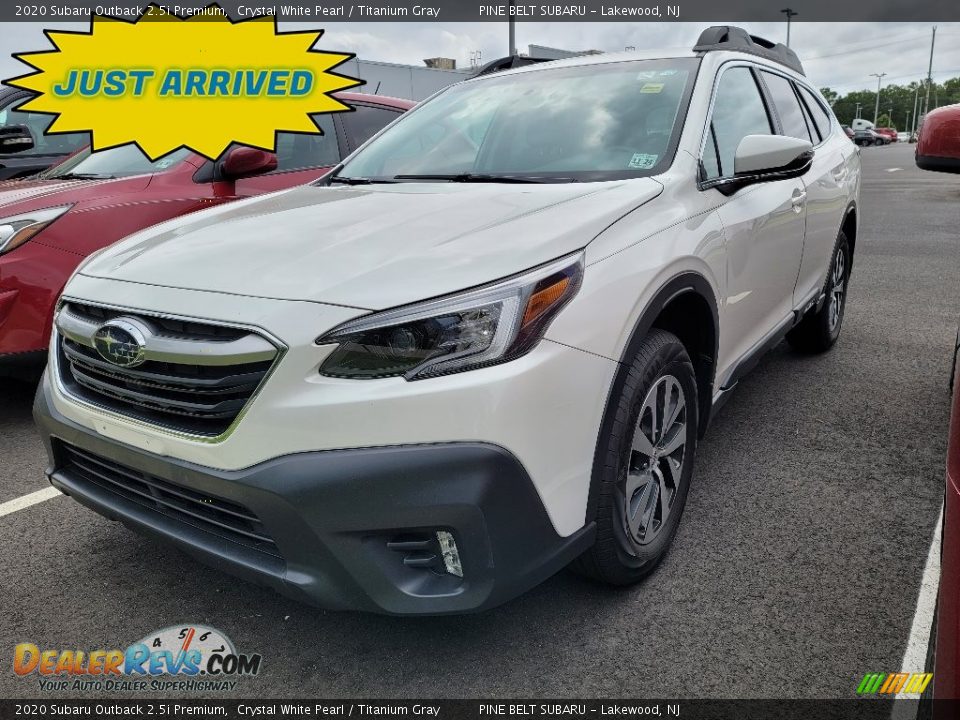2020 Subaru Outback 2.5i Premium Crystal White Pearl / Titanium Gray Photo #1