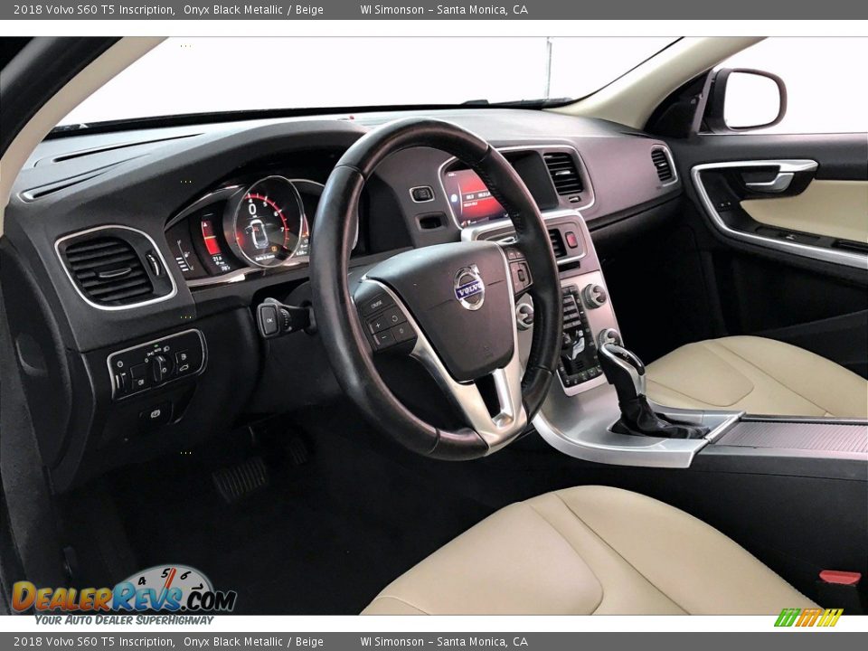 Dashboard of 2018 Volvo S60 T5 Inscription Photo #14