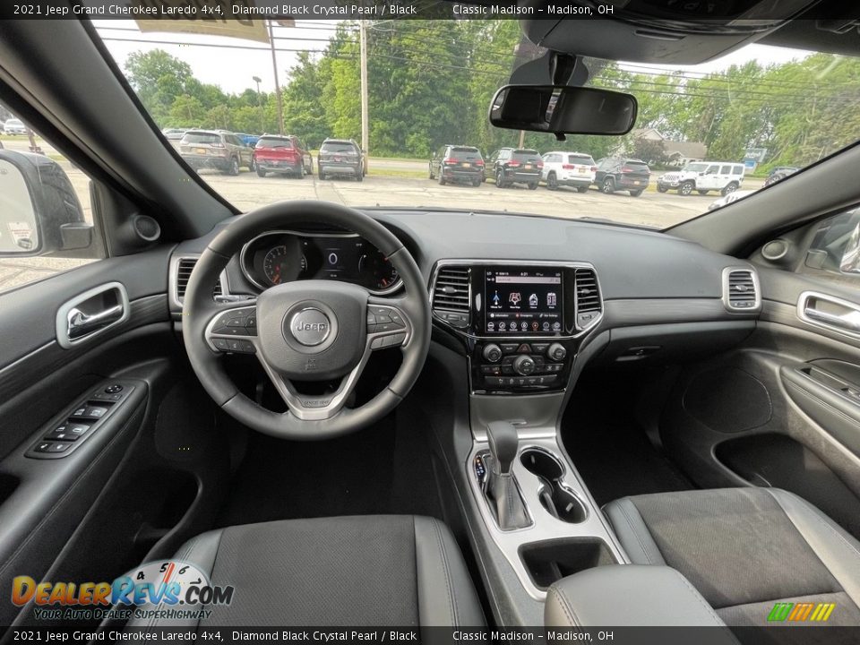 2021 Jeep Grand Cherokee Laredo 4x4 Diamond Black Crystal Pearl / Black Photo #7