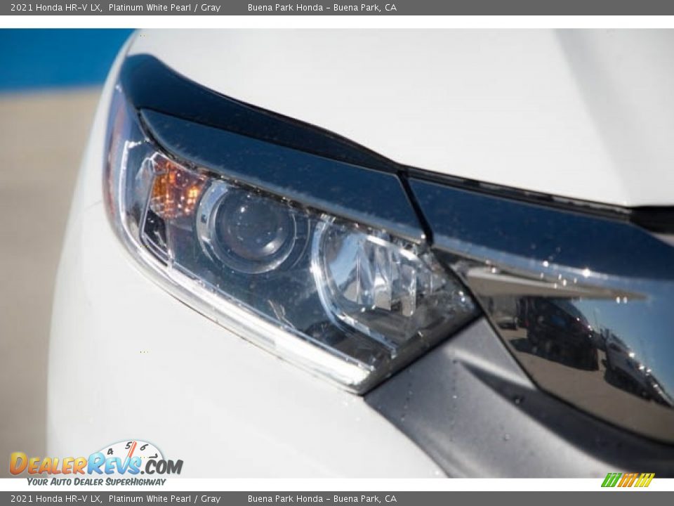 2021 Honda HR-V LX Platinum White Pearl / Gray Photo #4