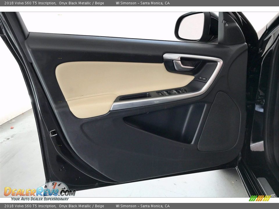 Door Panel of 2018 Volvo S60 T5 Inscription Photo #26