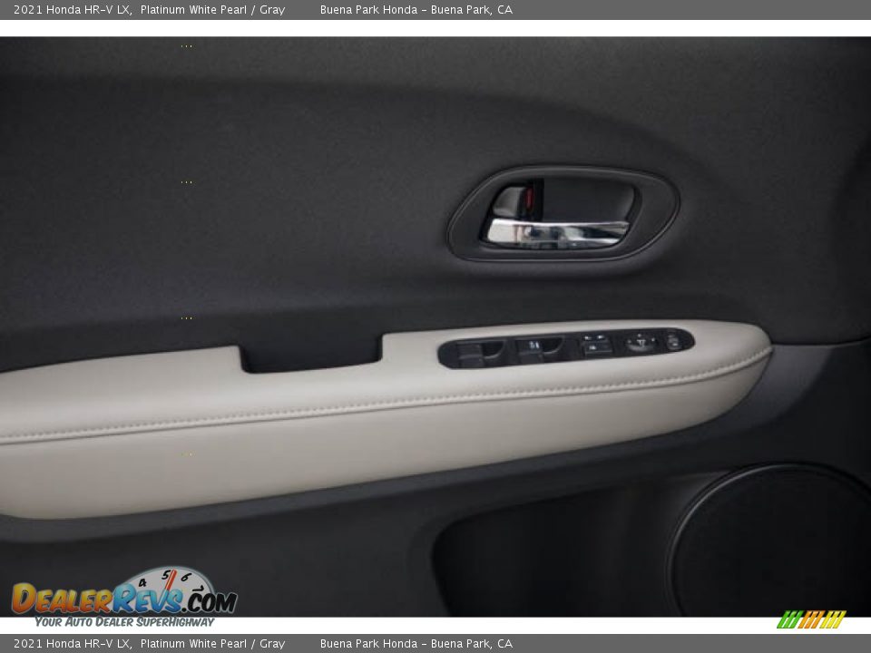 2021 Honda HR-V LX Platinum White Pearl / Gray Photo #31
