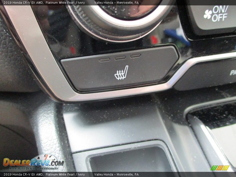 2019 Honda CR-V EX AWD Platinum White Pearl / Ivory Photo #17
