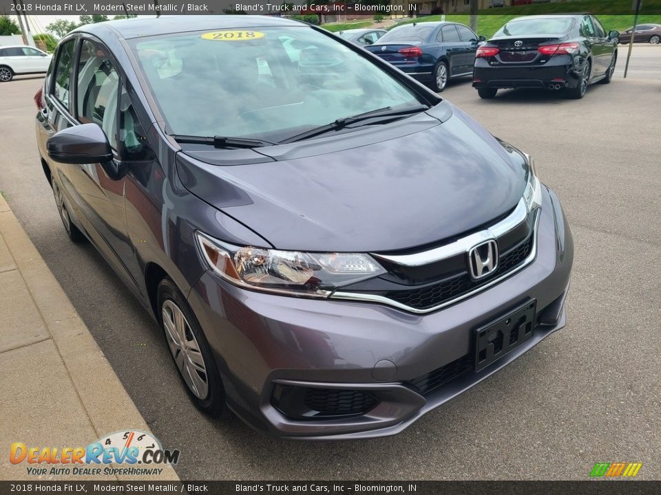 Front 3/4 View of 2018 Honda Fit LX Photo #35
