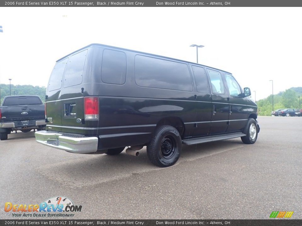 2006 Ford E Series Van E350 XLT 15 Passenger Black / Medium Flint Grey Photo #14