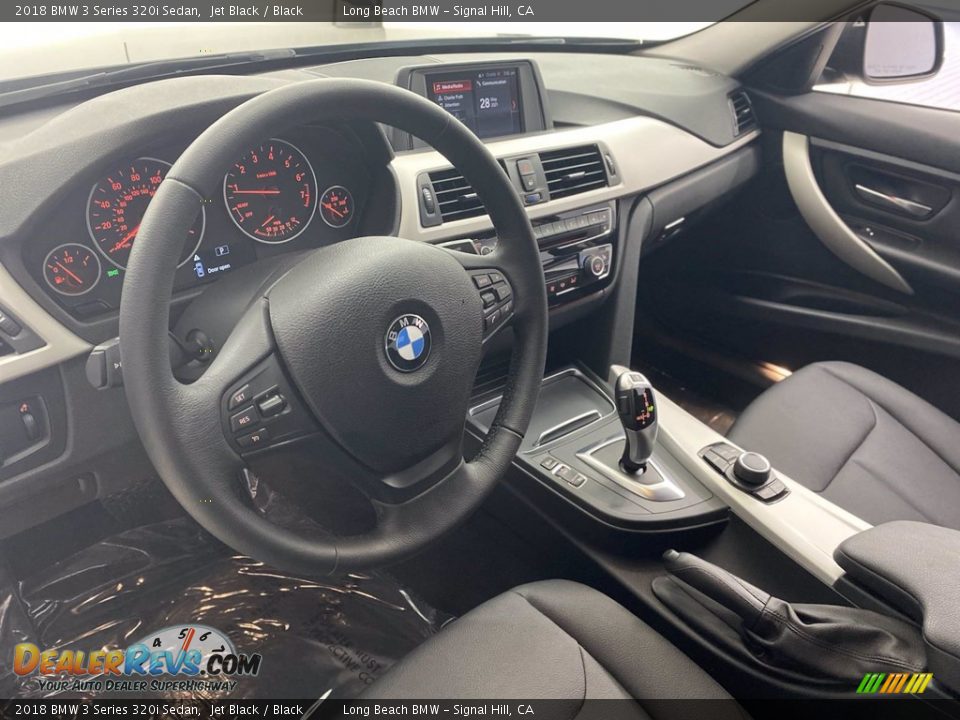 2018 BMW 3 Series 320i Sedan Jet Black / Black Photo #16