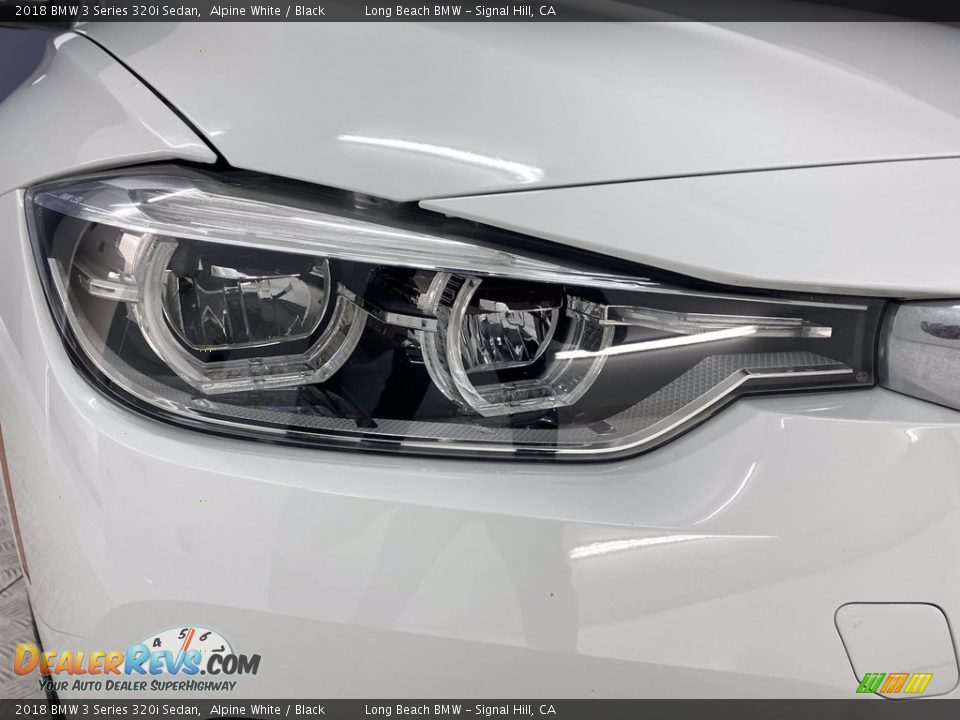 2018 BMW 3 Series 320i Sedan Alpine White / Black Photo #7