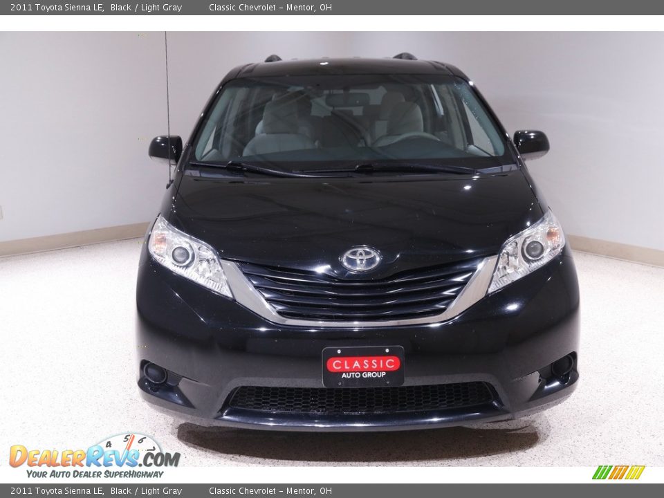 2011 Toyota Sienna LE Black / Light Gray Photo #2