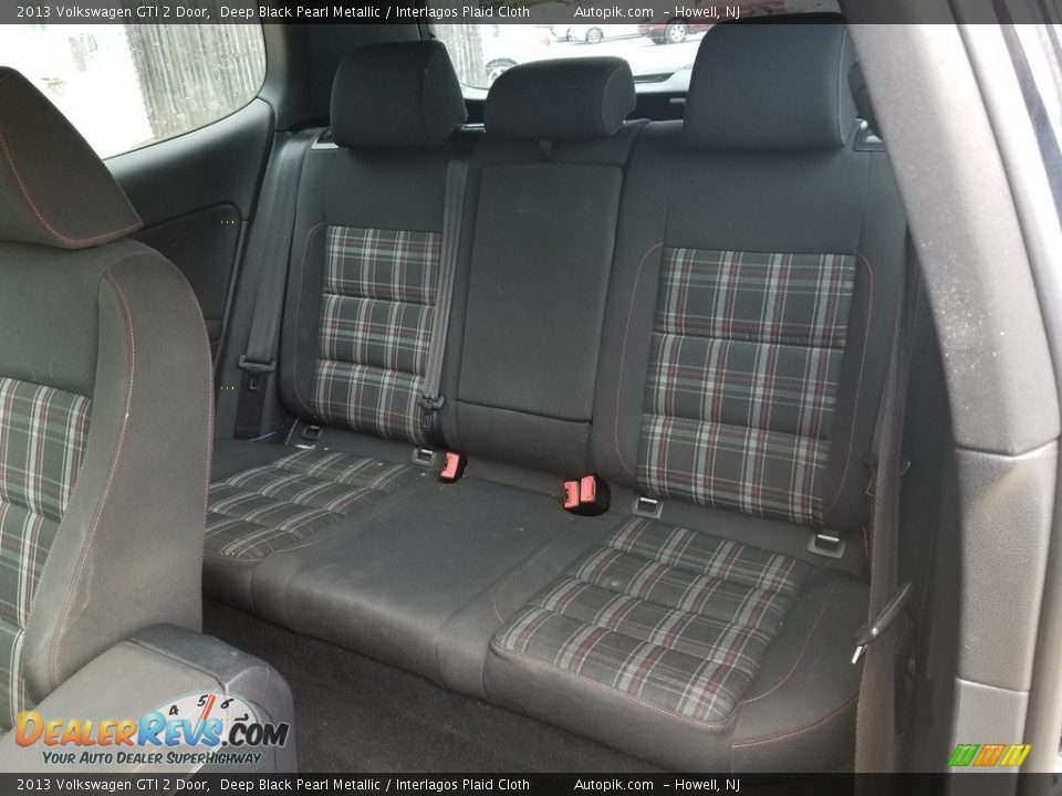 2013 Volkswagen GTI 2 Door Deep Black Pearl Metallic / Interlagos Plaid Cloth Photo #14