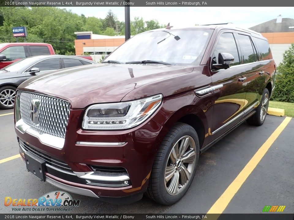 Front 3/4 View of 2018 Lincoln Navigator Reserve L 4x4 Photo #1