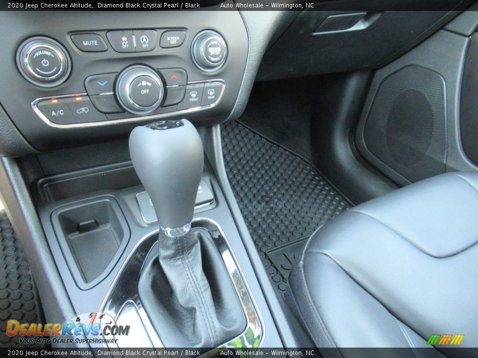 2020 Jeep Cherokee Altitude Diamond Black Crystal Pearl / Black Photo #19