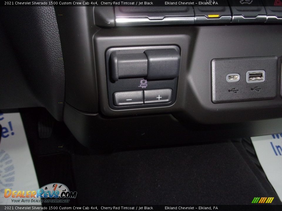 2021 Chevrolet Silverado 1500 Custom Crew Cab 4x4 Cherry Red Tintcoat / Jet Black Photo #28