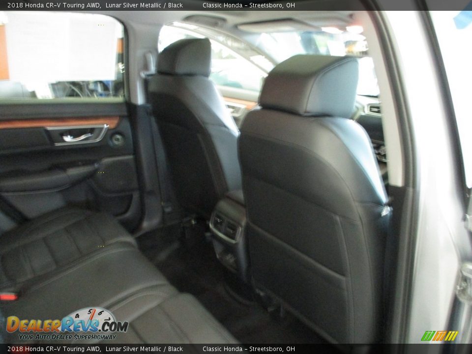 2018 Honda CR-V Touring AWD Lunar Silver Metallic / Black Photo #19