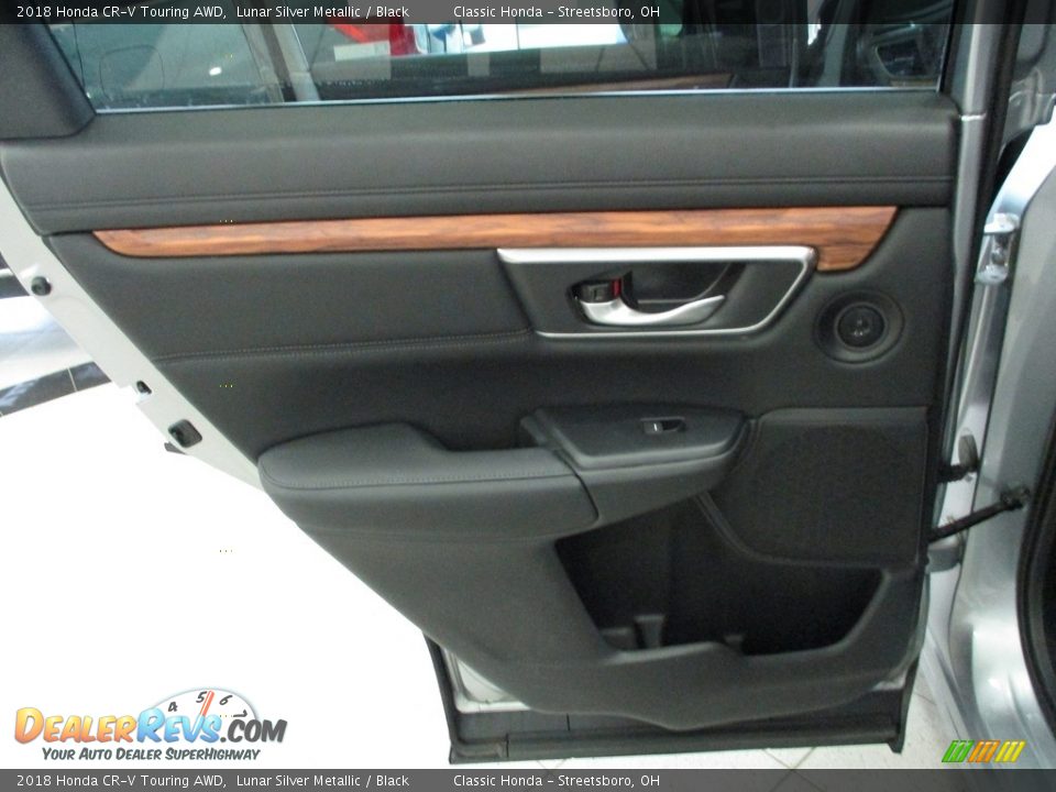 2018 Honda CR-V Touring AWD Lunar Silver Metallic / Black Photo #23