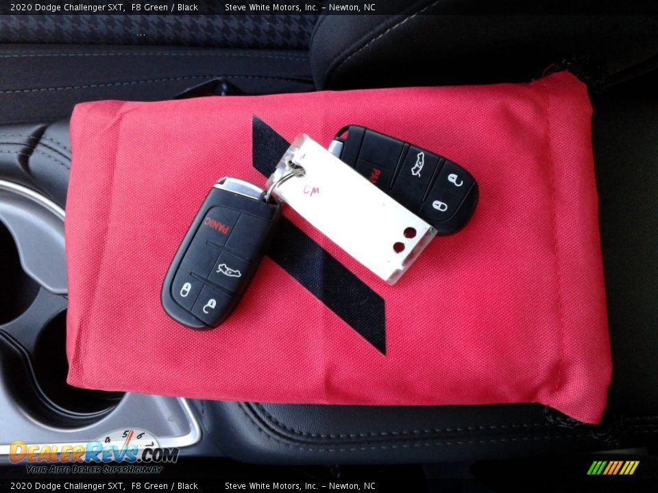 Keys of 2020 Dodge Challenger SXT Photo #26