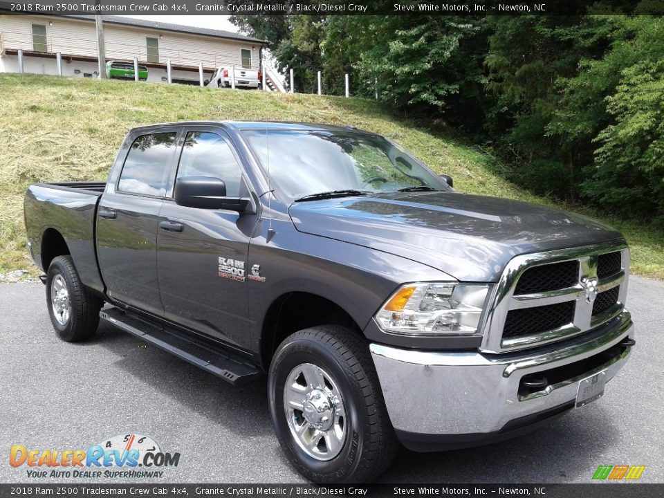 2018 Ram 2500 Tradesman Crew Cab 4x4 Granite Crystal Metallic / Black/Diesel Gray Photo #4