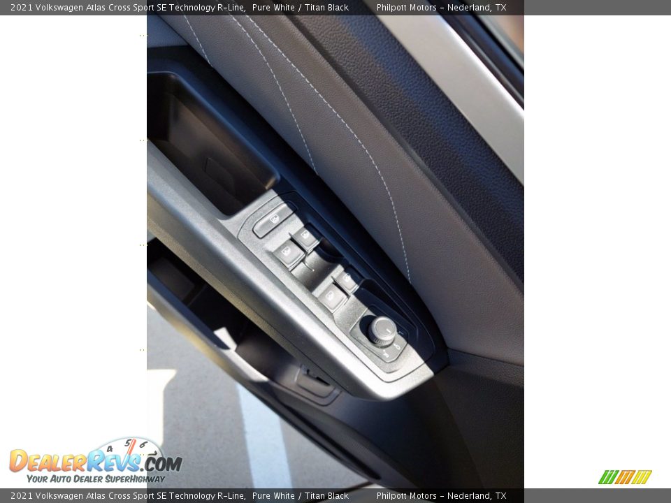 2021 Volkswagen Atlas Cross Sport SE Technology R-Line Pure White / Titan Black Photo #11