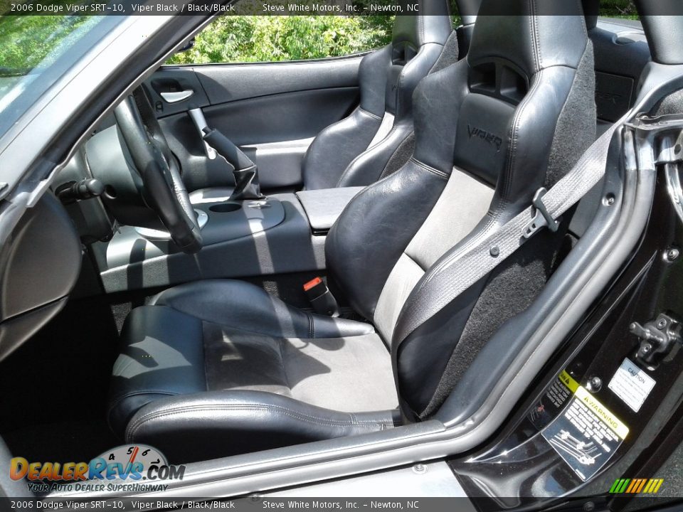 Front Seat of 2006 Dodge Viper SRT-10 Photo #14