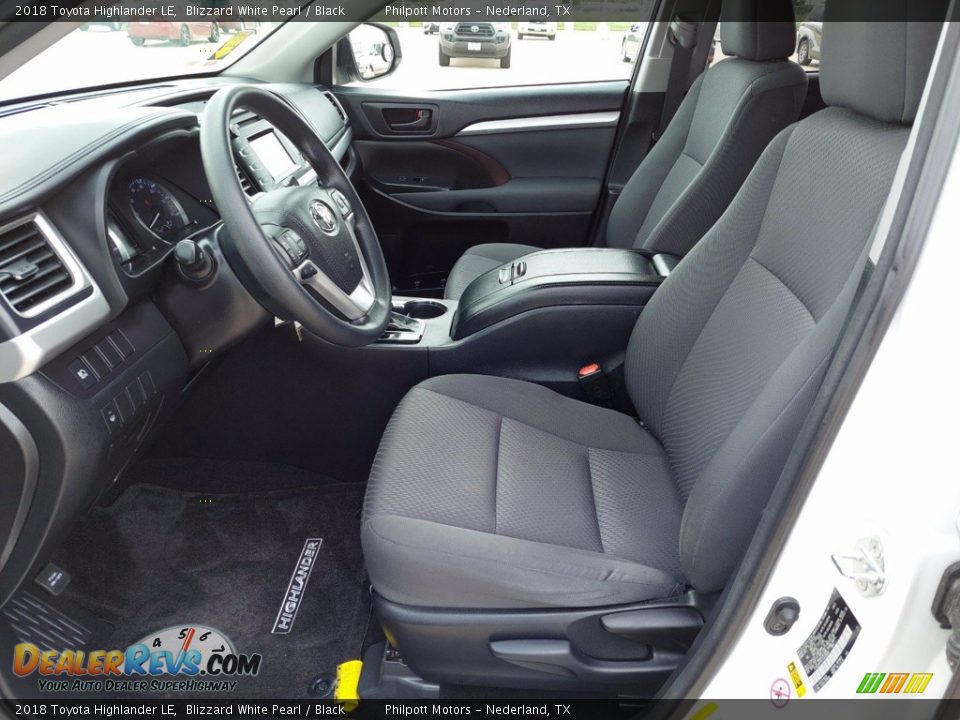 2018 Toyota Highlander LE Blizzard White Pearl / Black Photo #4