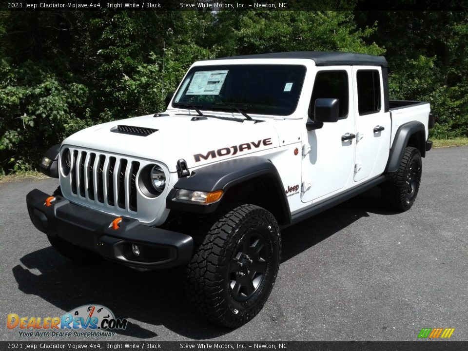 2021 Jeep Gladiator Mojave 4x4 Bright White / Black Photo #2