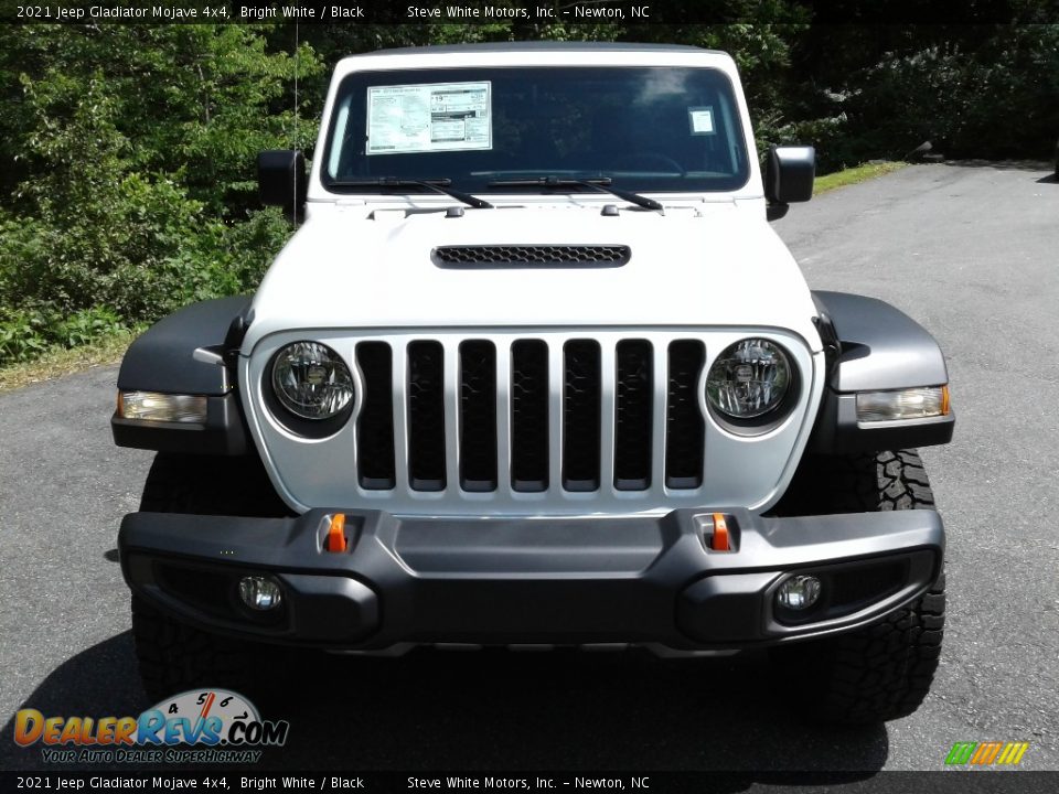 2021 Jeep Gladiator Mojave 4x4 Bright White / Black Photo #3