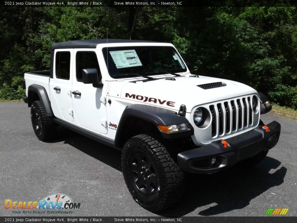 2021 Jeep Gladiator Mojave 4x4 Bright White / Black Photo #4