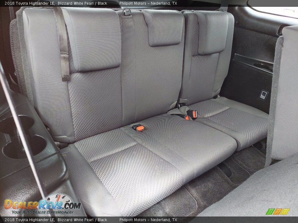 2018 Toyota Highlander LE Blizzard White Pearl / Black Photo #27