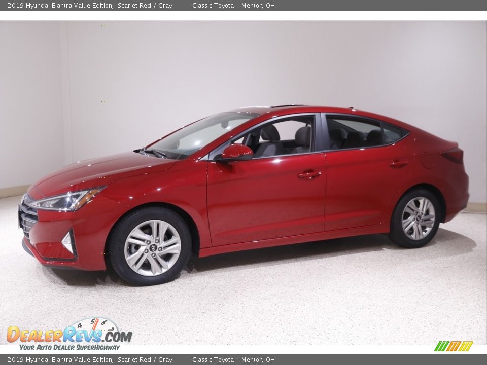 2019 Hyundai Elantra Value Edition Scarlet Red / Gray Photo #3